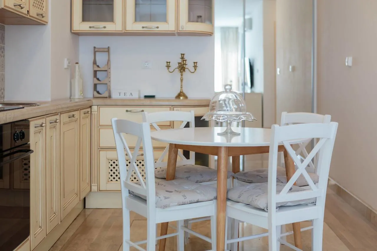 Επικοινωνία με το Shabby Apartment Leni